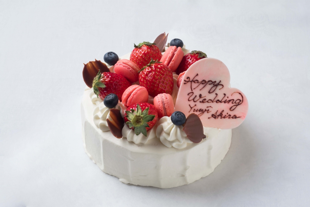 メイルオーダー 苺の生クリームケーキ６号 バースデーケーキ 誕生日 スイーツギフト 送料